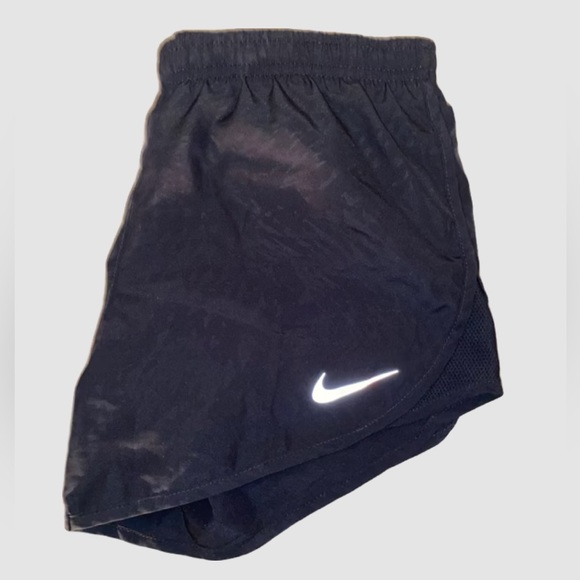 BLACK TEXTURED NIKE DRI FIT SHORTS SIZE XS - Picture 3 of 5